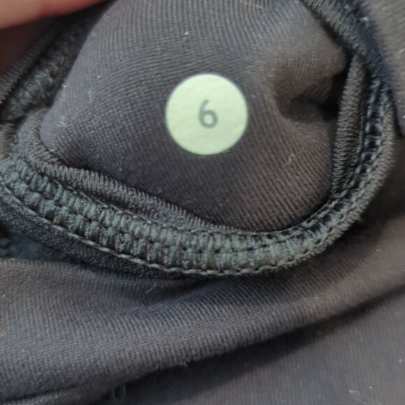 Lululemon Astro Pant Black EUC - Picture 8 of 13